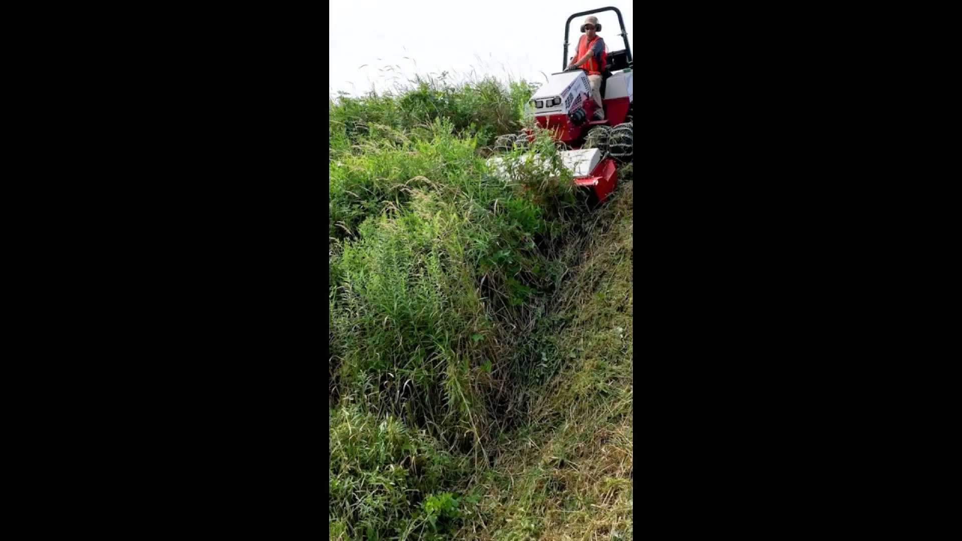 Slope Mowing With A Ventrac