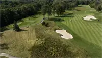 HQ682 Tough Cut Cover large areas quickly; the Tough Cut’s wide 68-inch deck tackles hillsides along cart paths, leaving a clean, professional finish.