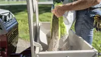 EG520 Primary Seeder With a 5 cubic foot hopper capacity, the EG520 holds a generous amount of grass seed so you can complete more job without frequent refills.