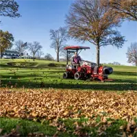 ET202 Turbine Blower Use the ET202 to clean leaves off golf course fairways, cart paths, and tee boxes with professional-grade precision.