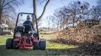 ET202 Turbine Blower Quieter in operation than a conventional leaf blower, the ET202 reduces noise disturbance while still delivering strong performance for fall leaf cleanup.