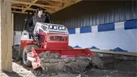 HE482 Power Bucket The Power Bucket’s cutting edge allows operators to remove excess soil and move material efficiently to level a foundation or prep a site.