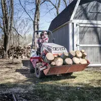 HE482 Power Bucket Load, lift, and transport log piles with ease using the Power Bucket’s durable steel construction and ample 6 ft³ capacity.