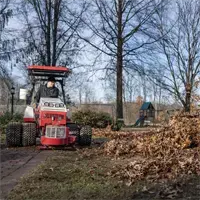 KA160 Power Blower Quickly clear driveways and pathways leading to a home, ensuring debris-free access with the Power Blower’s precision control.