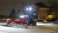 KD Blade Angle the KD Blade 30° to push heavy snow off driveways and sidewalks efficiently in winter storms.
