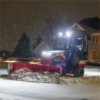 KD Blade Angle the KD Blade 30° to push heavy snow off driveways and sidewalks efficiently in winter storms.