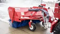 KJ Broom The Power Broom makes quick work of light to moderate snowfalls, leaving behind a clean, walkable surface on sidewalks and drives.