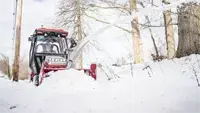 KX Snowblower Whether you’re maintaining municipal sidewalks or clearing private driveways, the Ventrac KX Snow Blower gives you the versatility to handle any winter challenge.