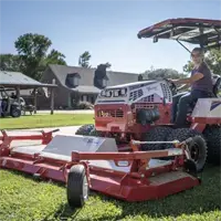 MK960 Wide Area Mower Tool-free height adjustment allows operators to change cutting height from 1″ to 5″ with two levers for fast setup.