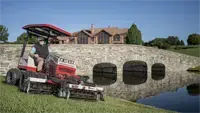 MR770 Reel Mower Water’s edge mowing just got easier—the MR770 keeps turf looking tournament-ready along lakes and streams.