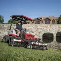 MR770 Reel Mower Water’s edge mowing just got easier—the MR770 keeps turf looking tournament-ready along lakes and streams.