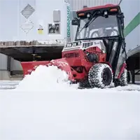 SE530 V-Blade In its scoop mode, the SE530 V-Blade collects and moves snow efficiently, reducing the need for multiple passes.