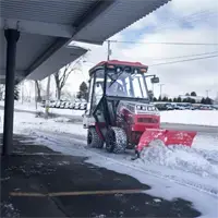 SE530 V-Blade With its low-profile design, the Ventrac tractor and SE530 V-Blade easily fit under awnings and building overhangs, allowing operators to clear snow in areas that are normally inaccessible.
