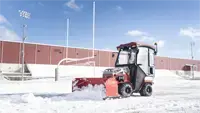SP720 Box Plow The Ventrac SP720 Box Plow clears snow from turf fields with precision, using the optional turf edge kit to protect grass and playing surfaces.