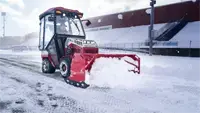 SP720 Box Plow Athletic directors and grounds crews rely on the SP720 Box Plow for versatility—clearing large parking lots and then moving right onto turf fields without tearing or gouging the surface.