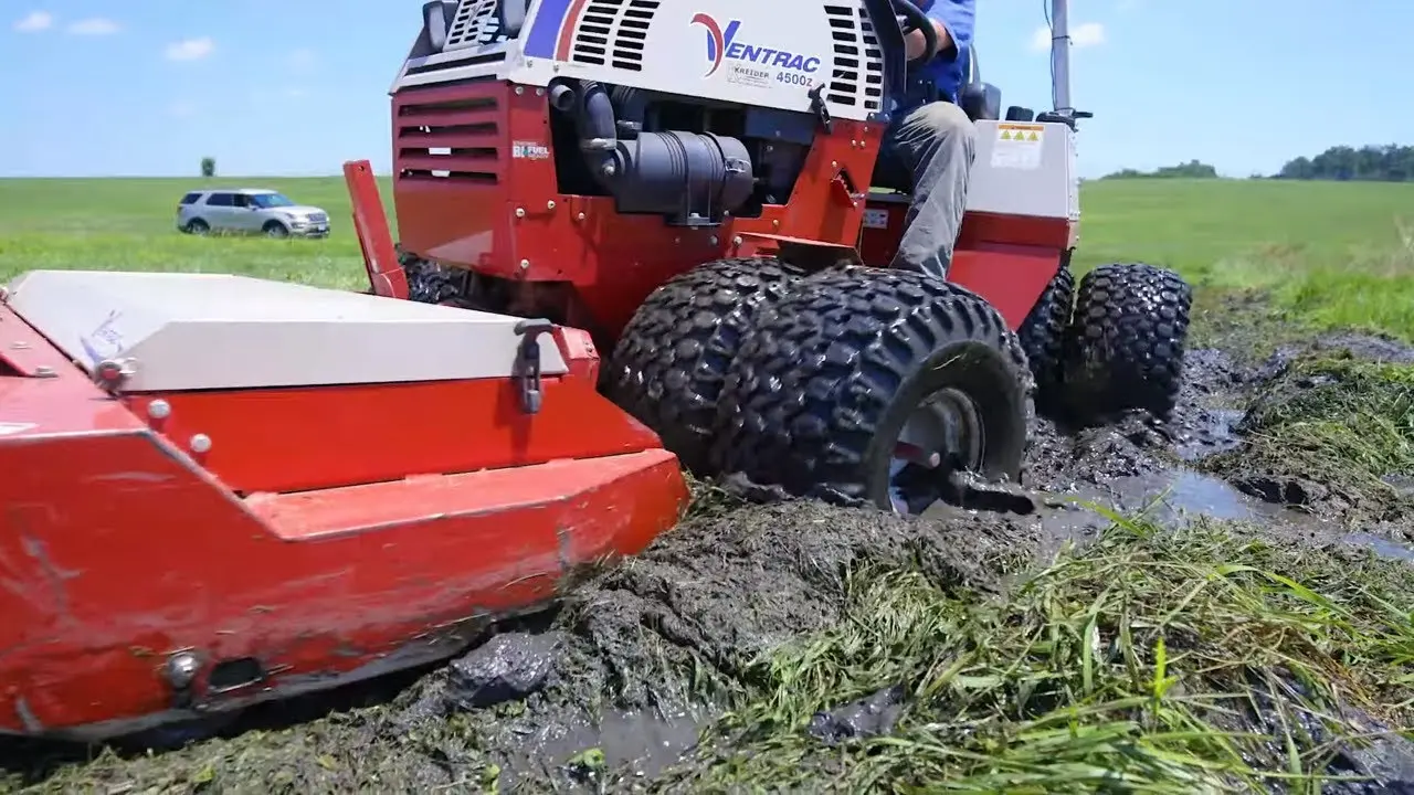 Tractor Vs Mud  Going Impossible Places