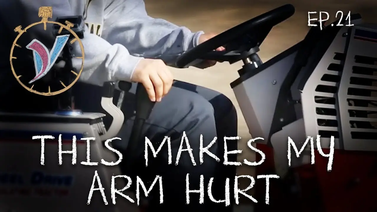 This Tractor Makes My Arm Hurt MMM 21